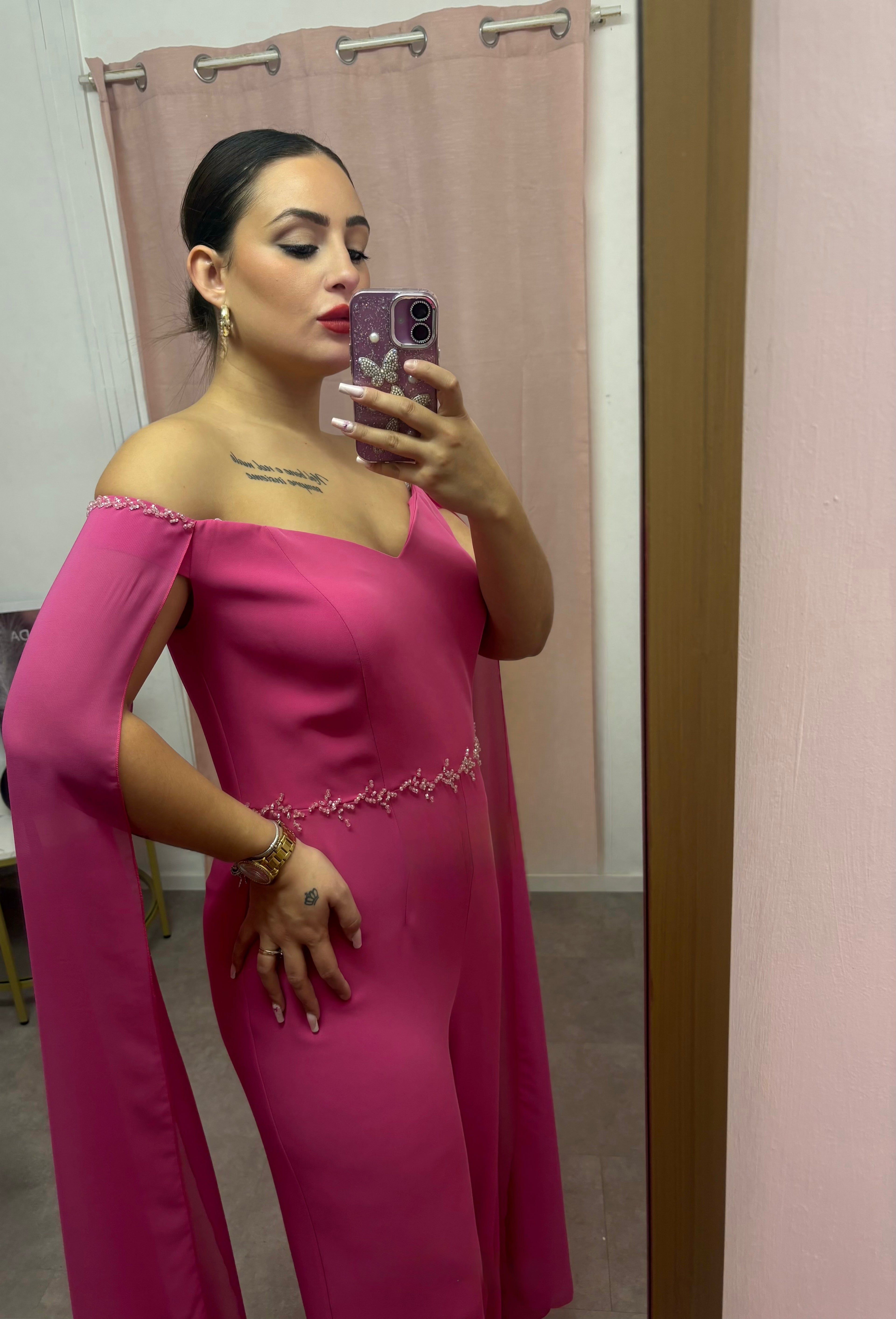 “Lady in fuchsia”